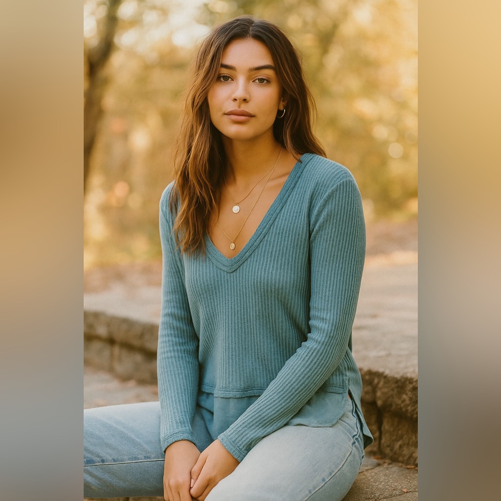 Z Supply V Neck Long Sleeve Distressed Blue Waffle Shirt Size XS Boho Casual - Picture 9 of 10